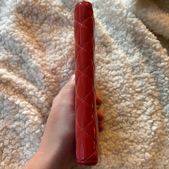 Like New CHANEL Red Patent Leather Zip Quilted Wallet w/Chanel Card - Picture 11 of 11